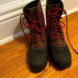 Sorel winter boots barely worn